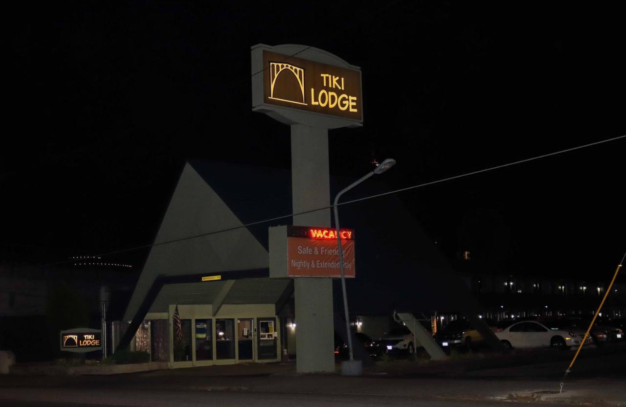 Tiki Lodge Motel Spokane Eksteriør billede